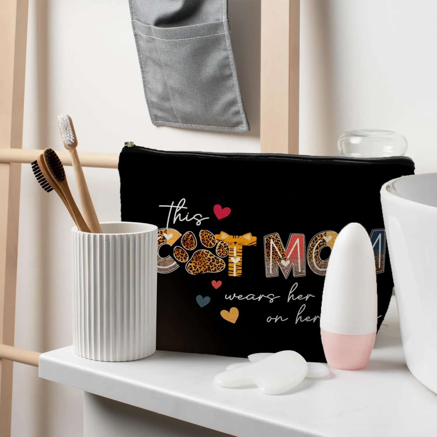 Cat Mom Gifts, Cat Mom Makeup Bag, Cat Lady Gifts, Cat Gifts for Women Cat Lovers, Cat Cosmetic Bags Toiletry Bag for Women, Cat Makeup Pouch, Cat Accessories for Women