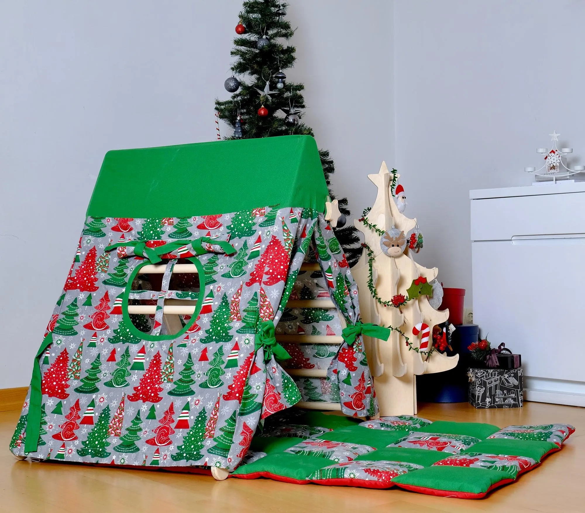 Christmas Play Tent and Play Mat for Climbing Triangle