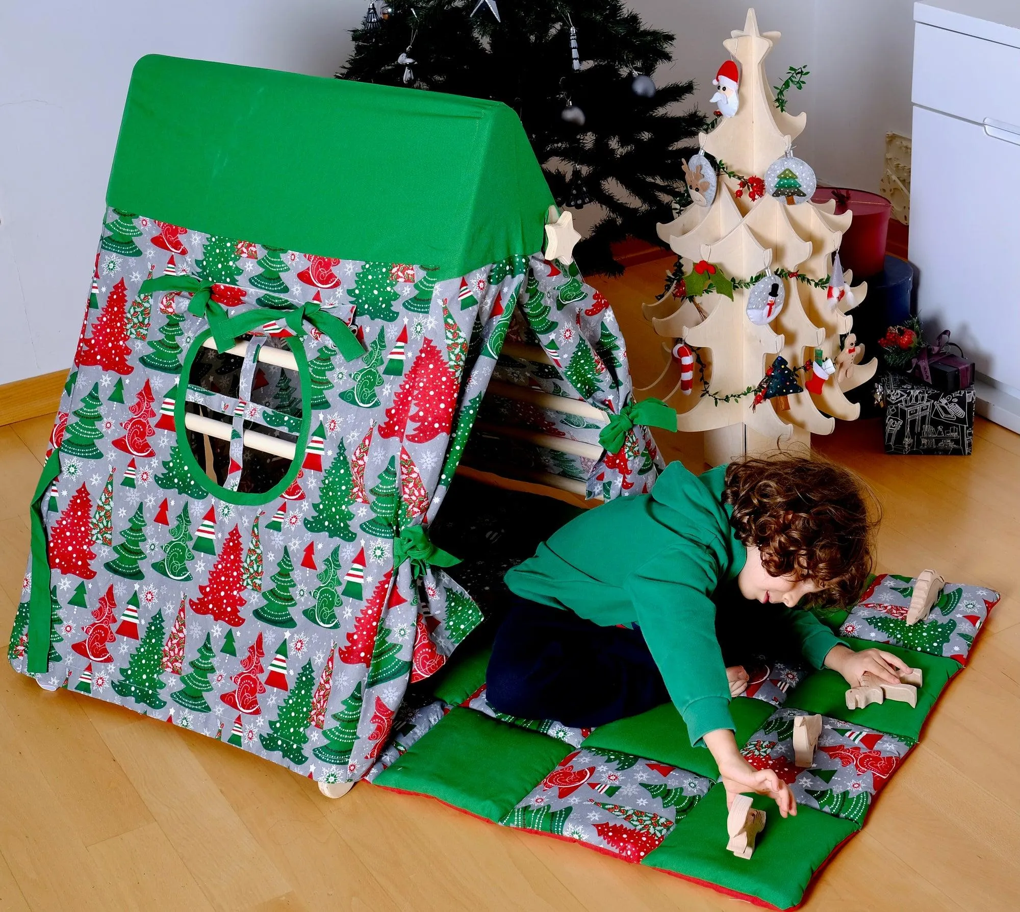 Christmas Play Tent and Play Mat for Climbing Triangle