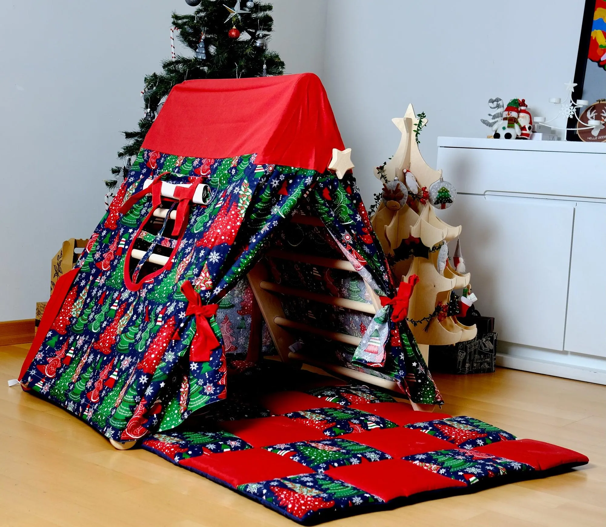 Christmas Play Tent and Play Mat for Climbing Triangle