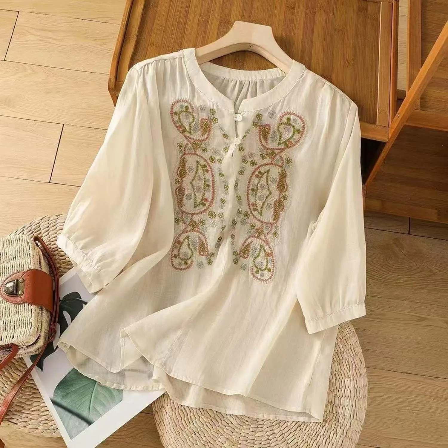 Cotton Linen Shirt for Women Short Sleeve Crew Neck Buttons Casual Boho Tops Summer Loose Fashion Embroidered Blouse