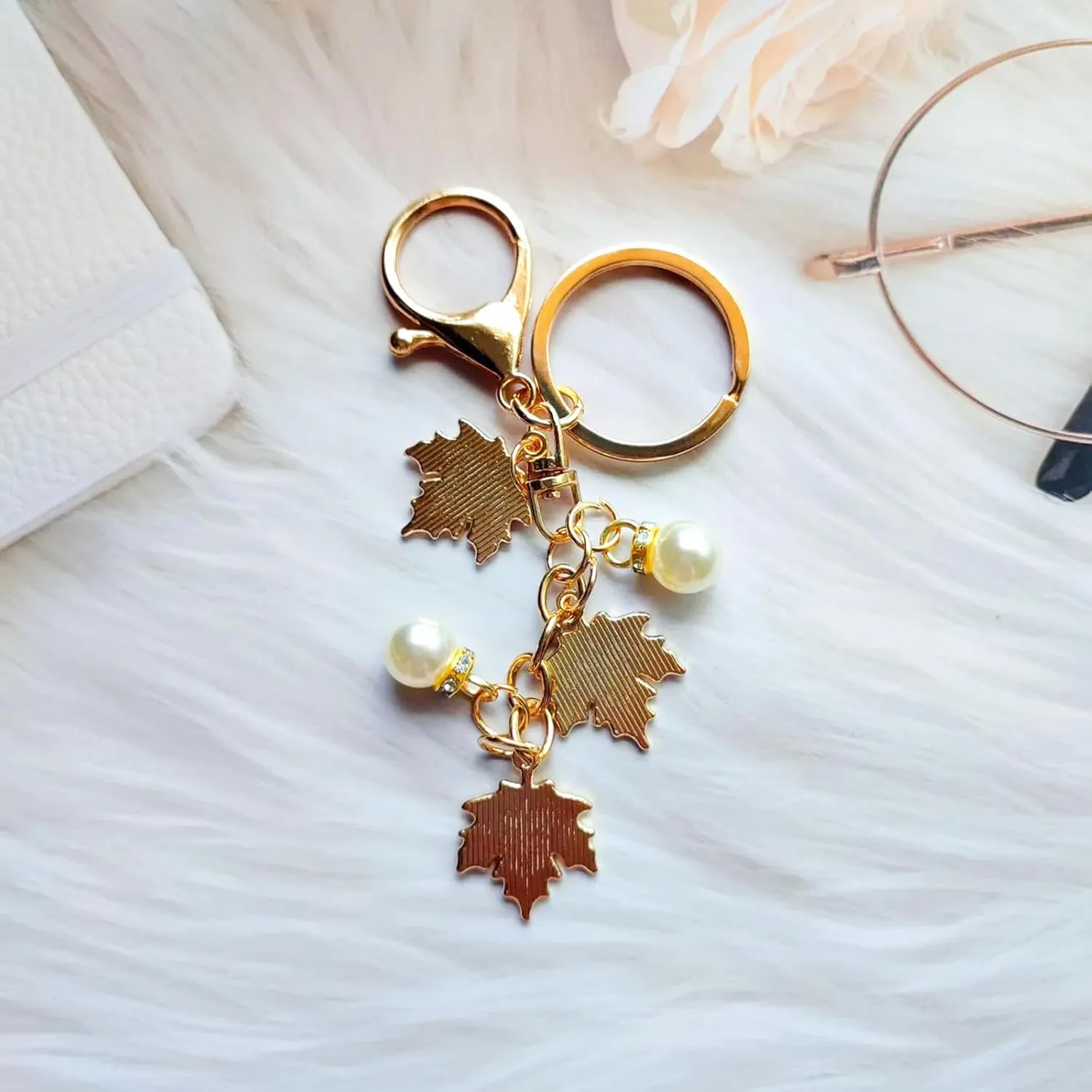 Cute Keychains for Women Girls Maple Leaf Charm Car Keychain for Backpack School Bag