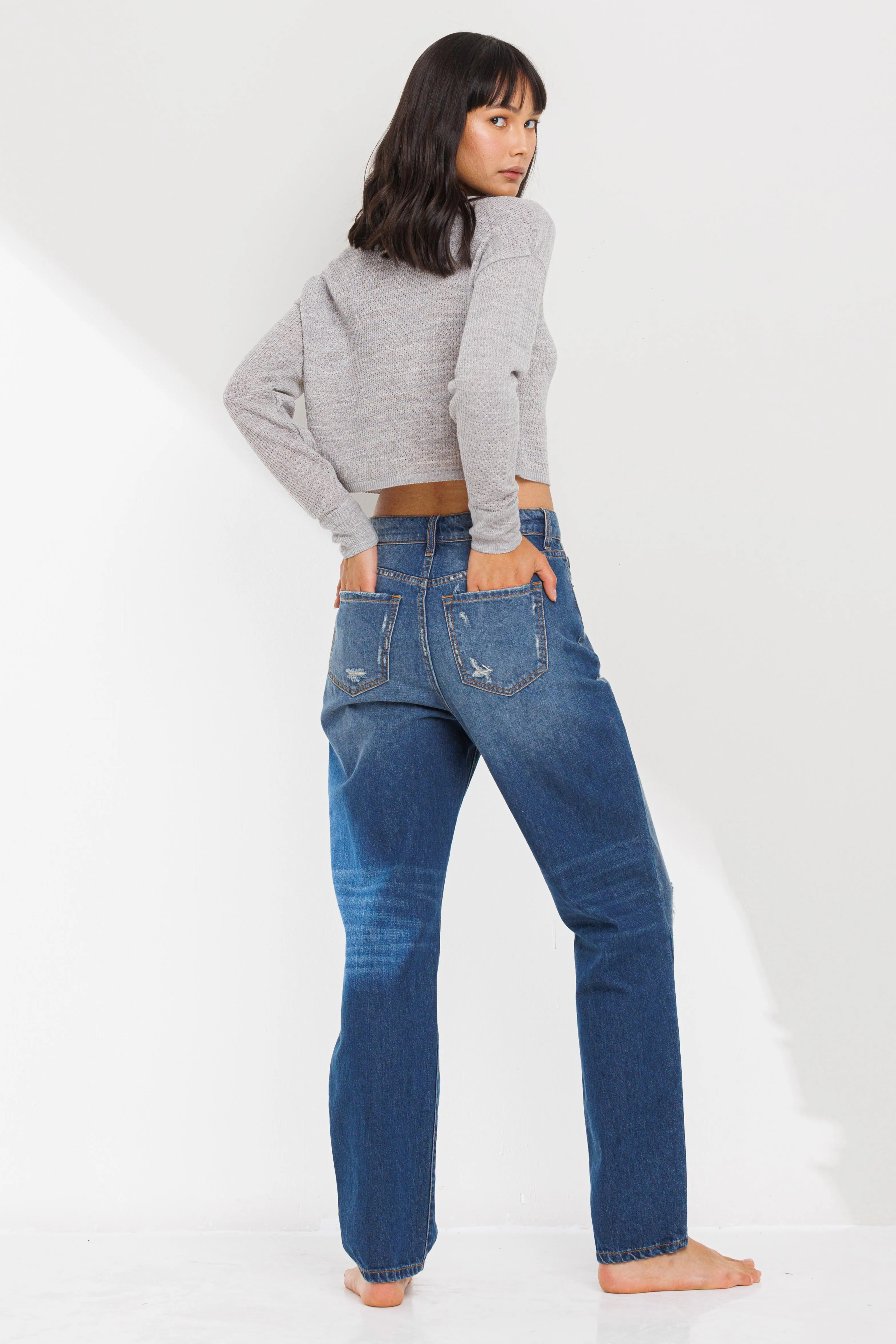 HIGH RISE PINCH WAIST STRAIGHT LEG JEANS WITH DISTRESSING  / SP-P11653