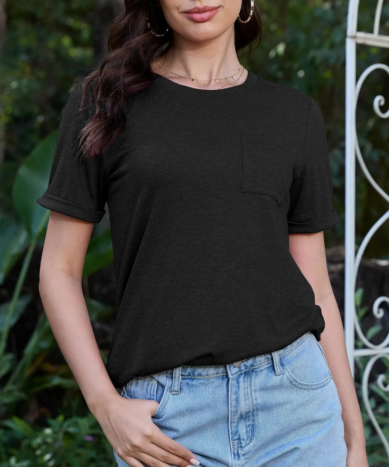 JomeDesign Womens Summer Tops Casual Short Sleeve Shirts with Pocket Lightweight Crew Neck Tee Classic Fit