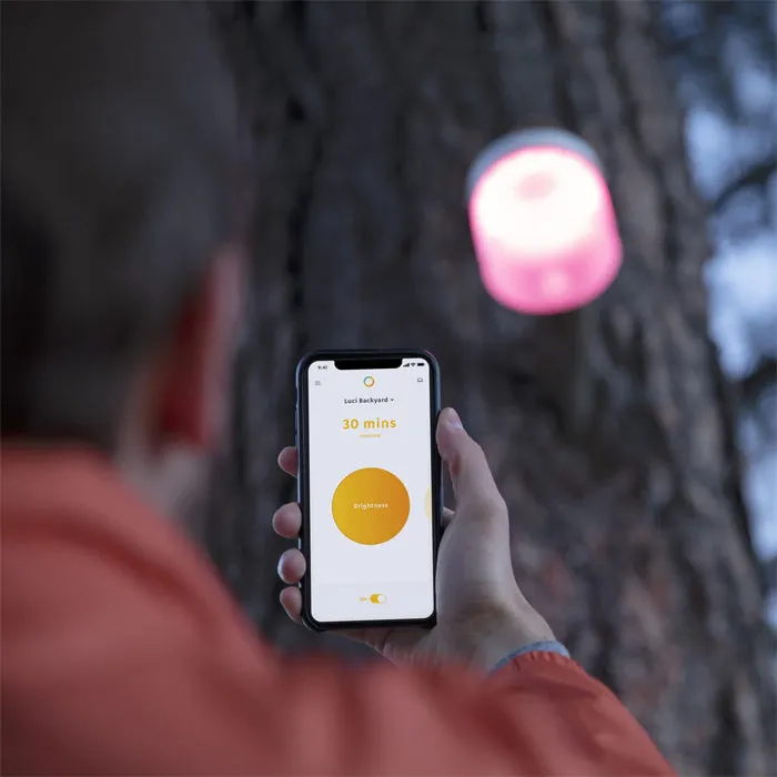 Luci Connect Inflatable Smart Solar Light   Mobile Charger 戶外太陽能燈(可雙向充電)
