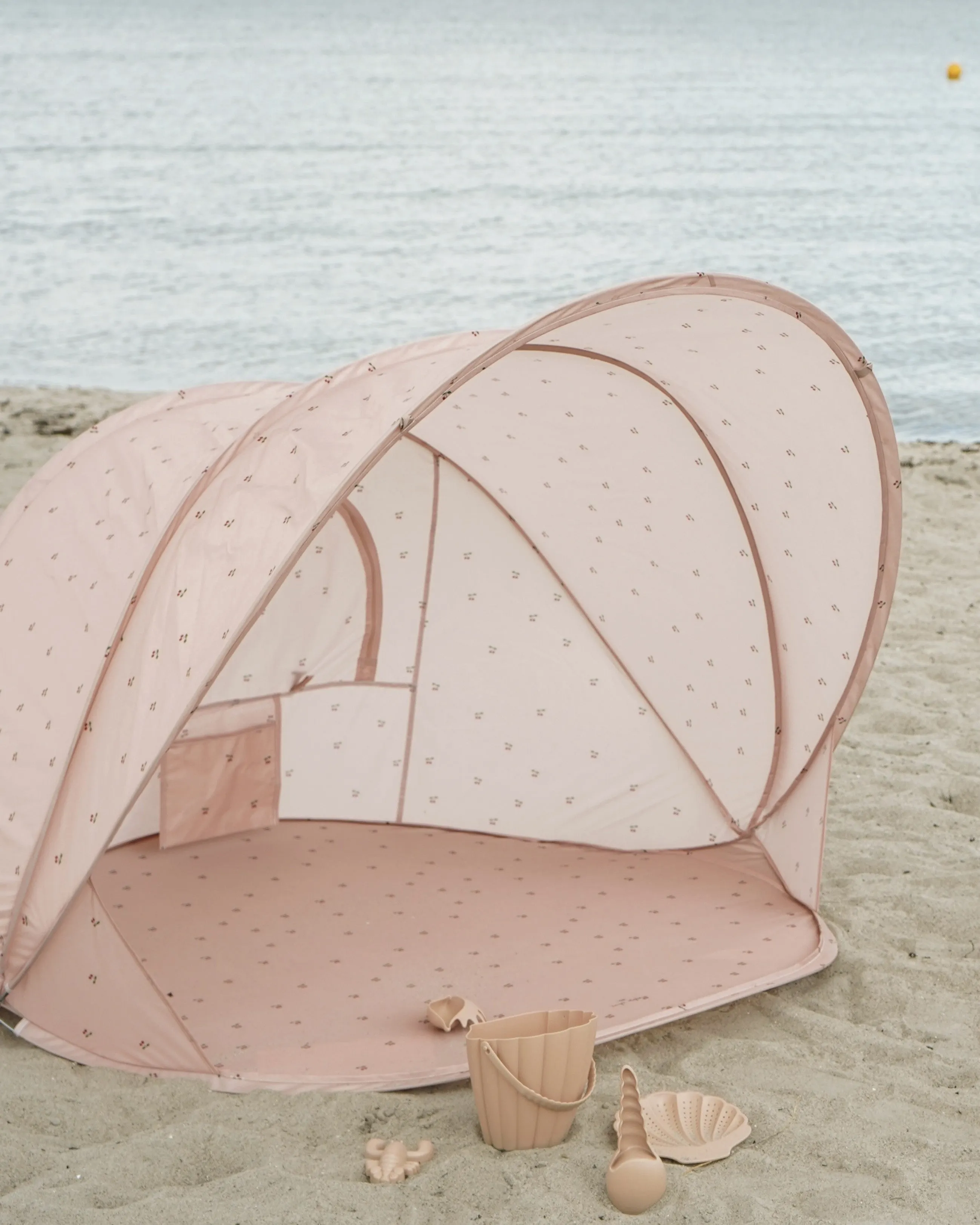 Pop Up Beach Tent Shelter - Cherry