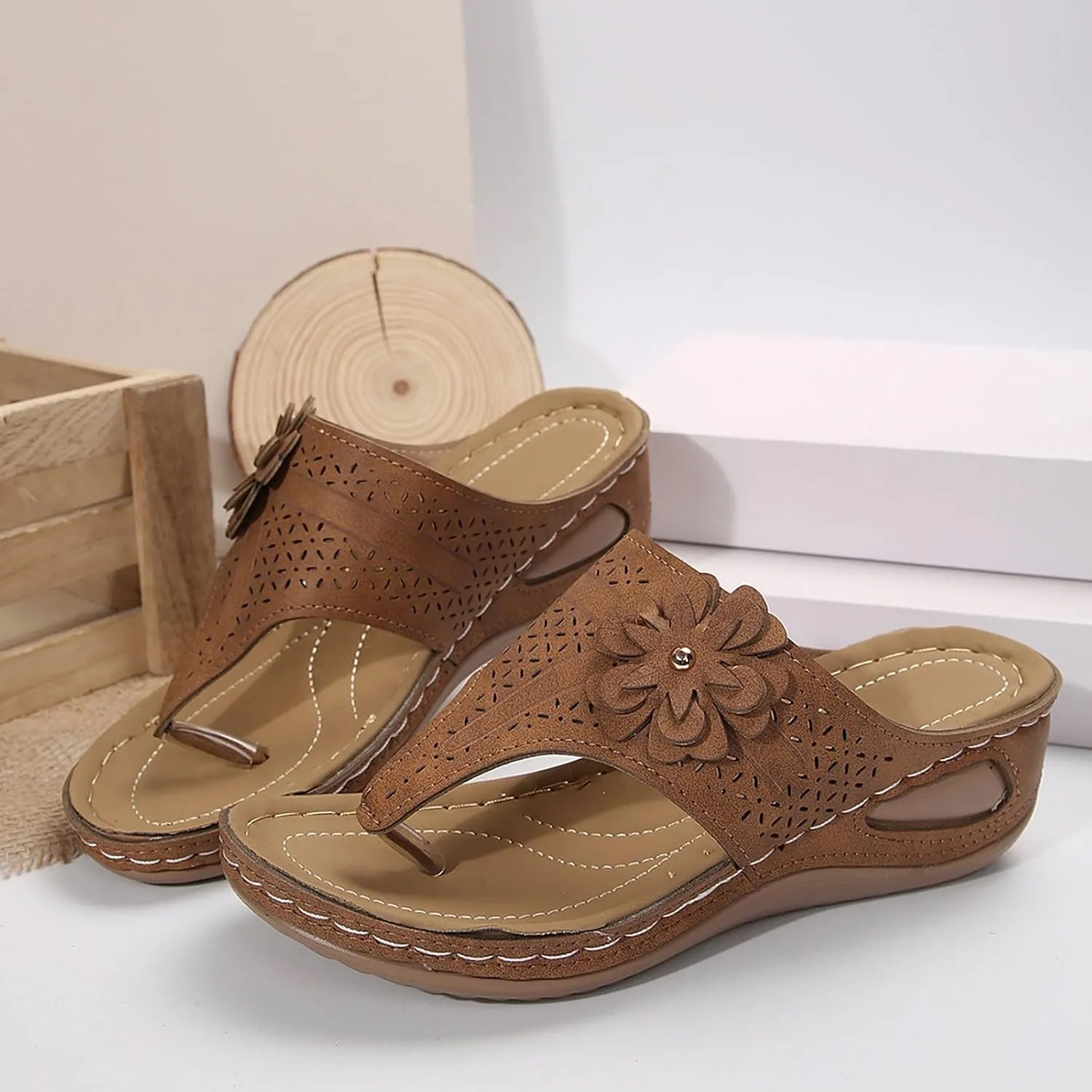 Sandals For Women 2025 Breathable Wedge Thong Sandal Flower Flip Flops Casual Arch Support Women's Orthopedic Shoes
