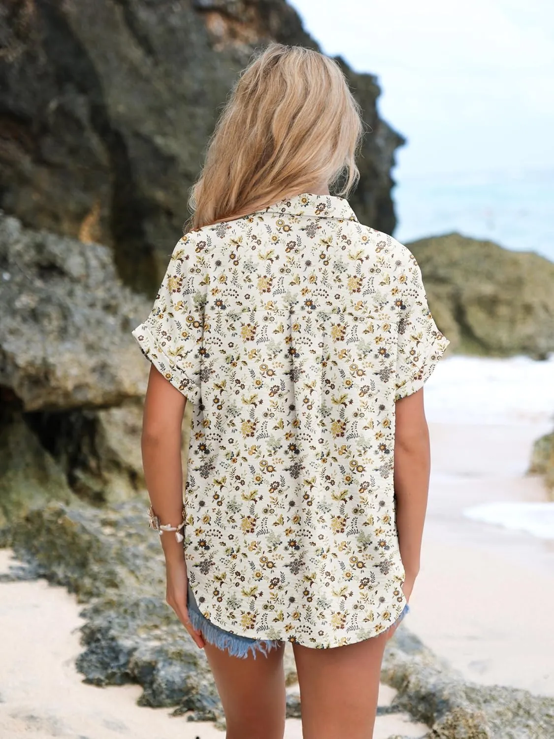 Short Sleeve Shirts for Women V Neck Loose Collared Button Down Shirt Casual Summer Tops with Pockets Beach Blouse