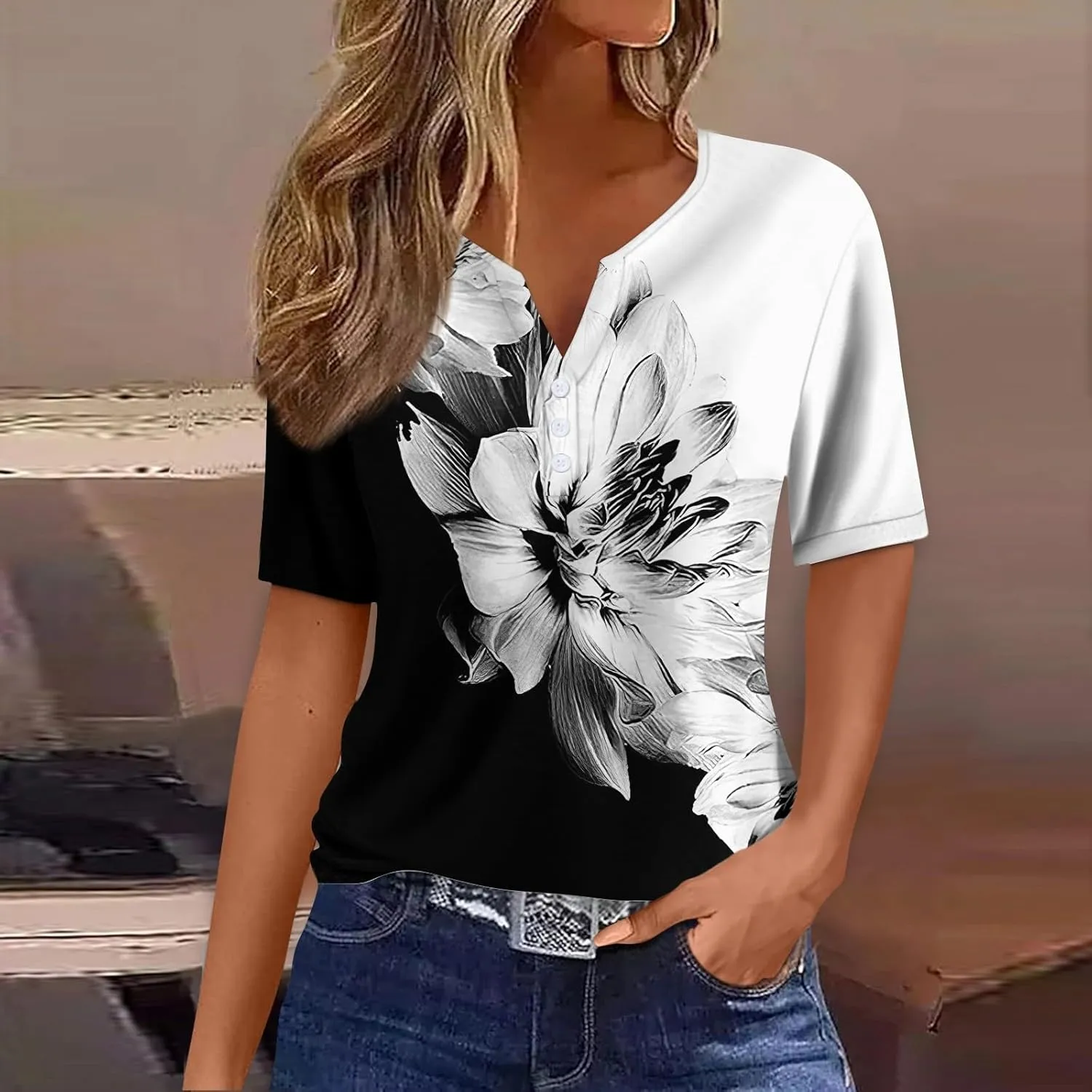 Summer Tops for Women Vacation Trendy V Neck 2024 Casual Short Sleeve Shirts Loose Comfy Tunic Clothes