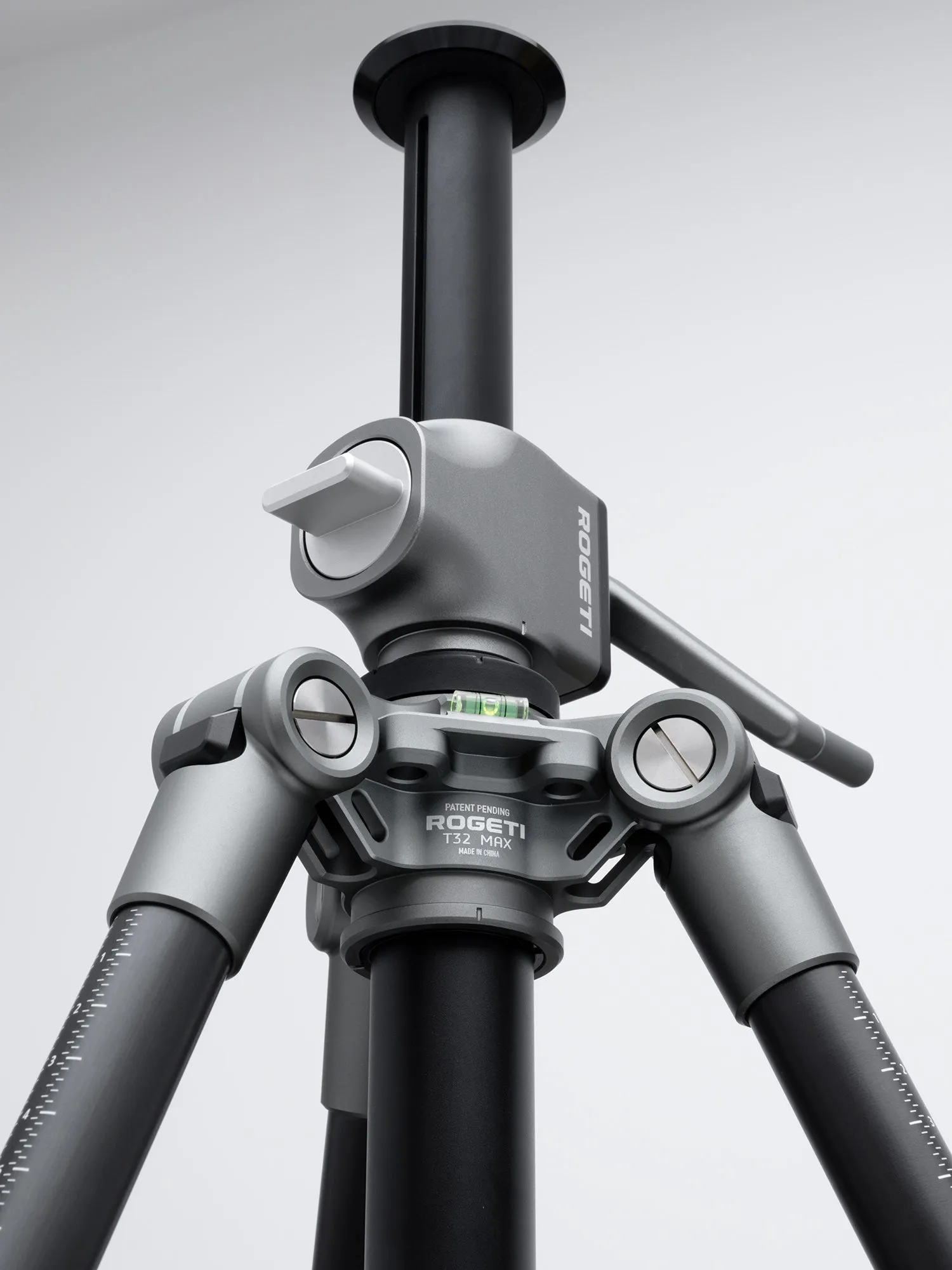 Premium T32MAX Tripod Gear - Durable Travel & Photography Accessory