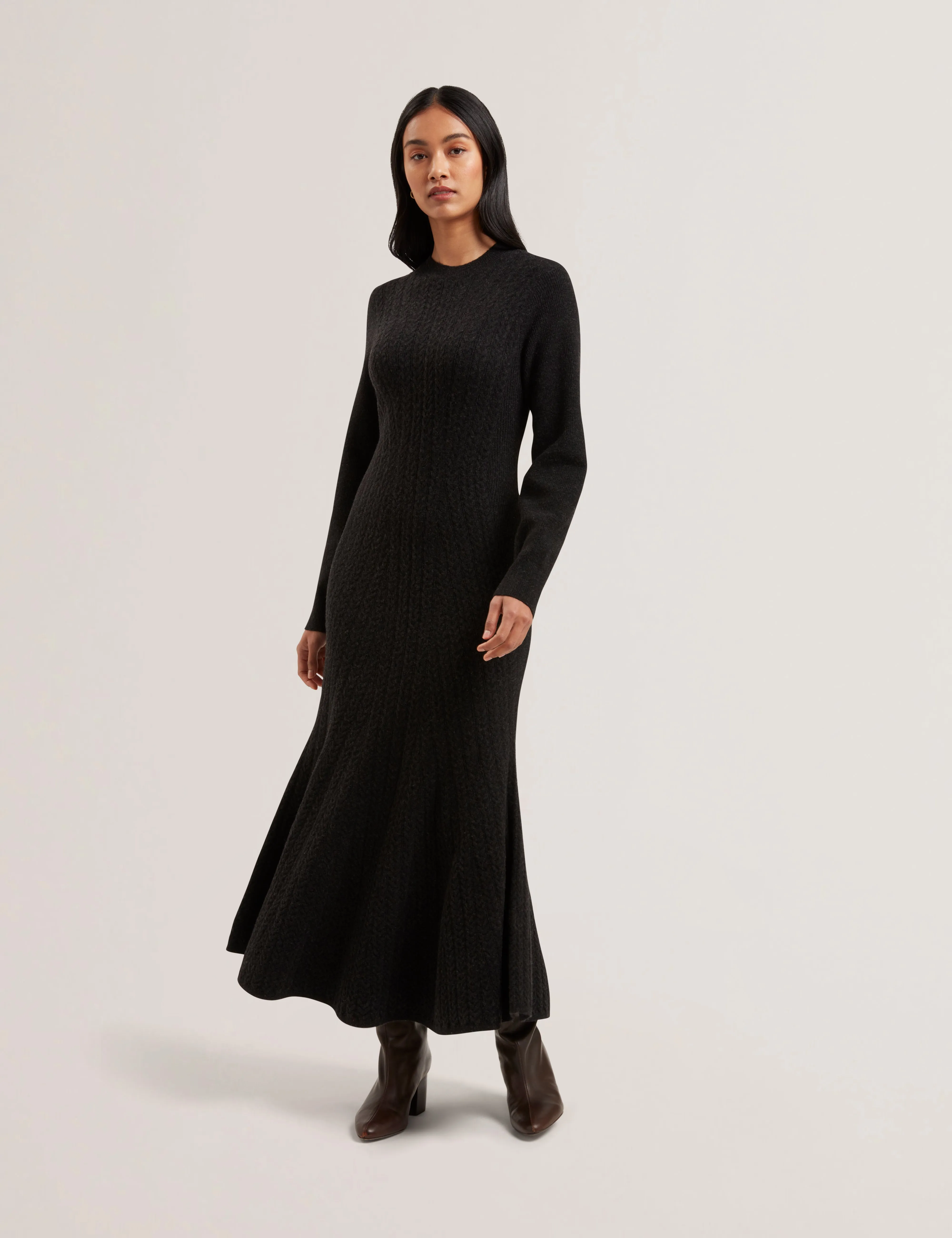 Vanesha Cable Knit Long Sleeve Midi Dress Dk-Grey