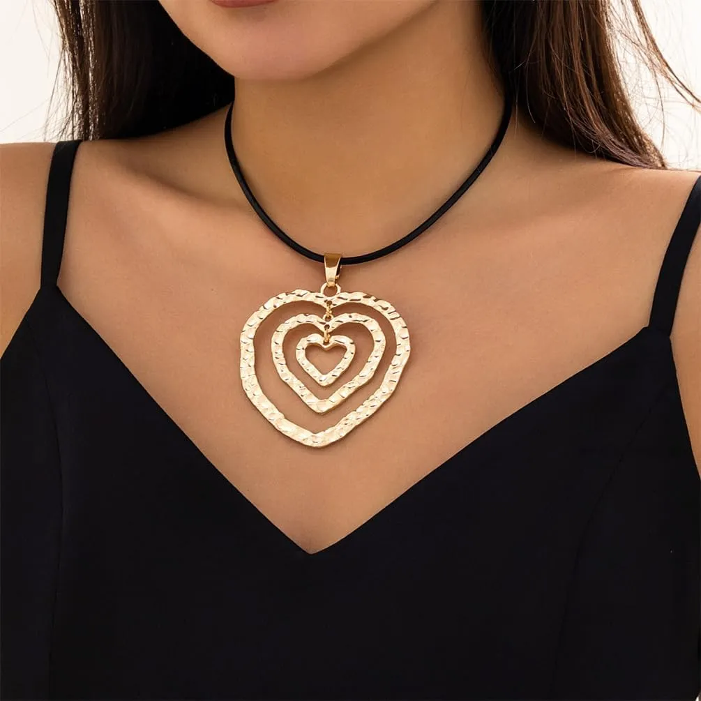 Vintage Large Two Tone Heart Choker Necklace for Women, Trendy Hammered Cross Multi Tiered Love Heart Pendant Necklace Boho Geometric Y2K Jewelry Gift