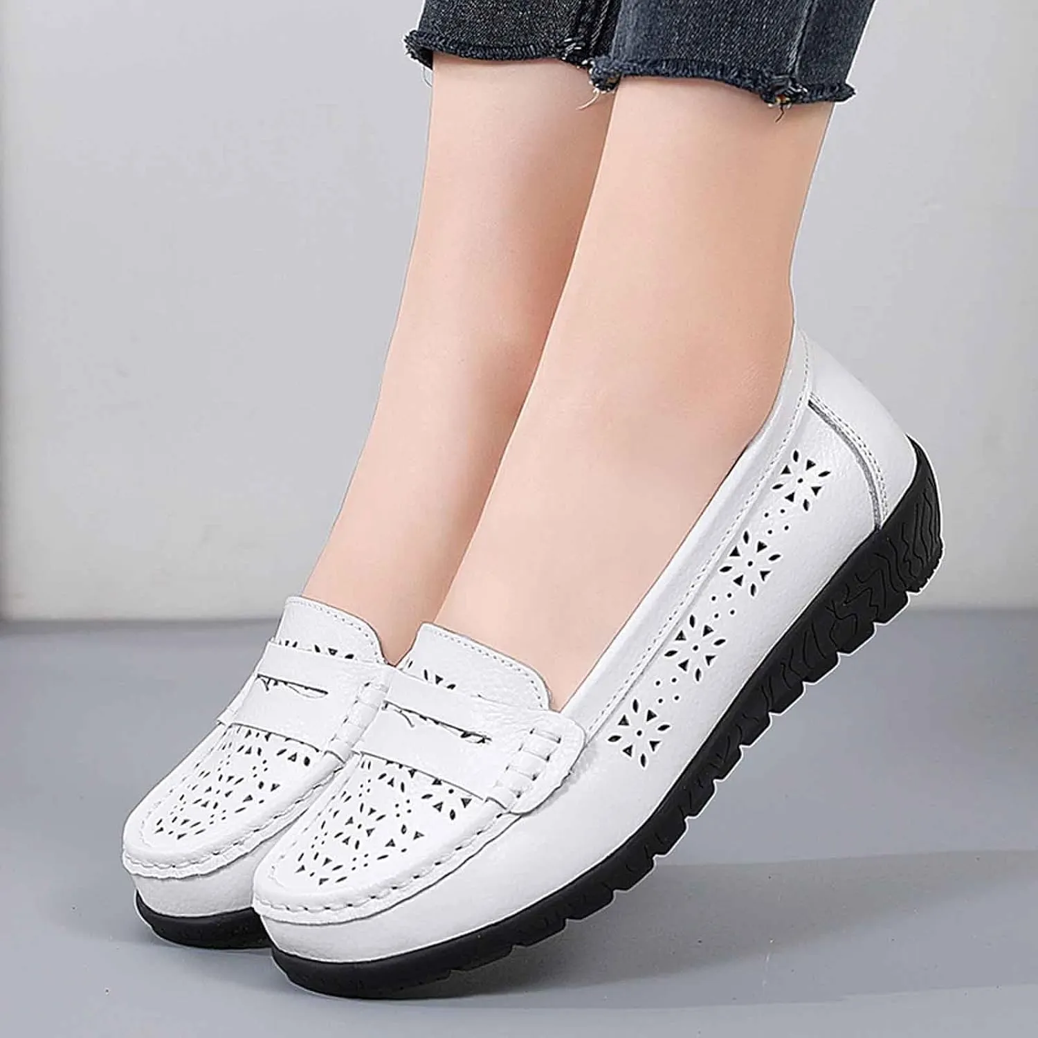 Women's Casual Closed Toe Slip On Loafers Breathable Comfortable Walking Shoes Softsole Arch Support Mules for Daily Wear