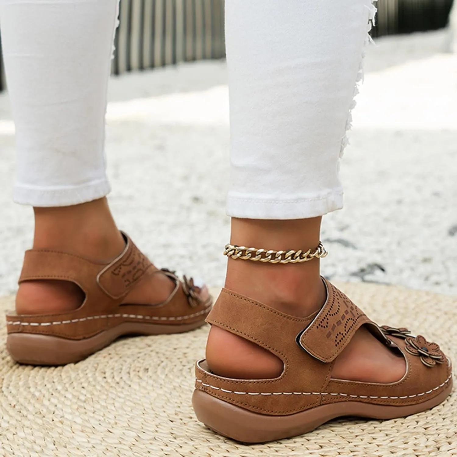 Womens Comfortable Arch Support Sandals Quick Drying Casual Sport Water Sandals for Walking Hiking Summer Beach Outdoor Activities Lightweight Footwear Orthopedic Shoes for Women