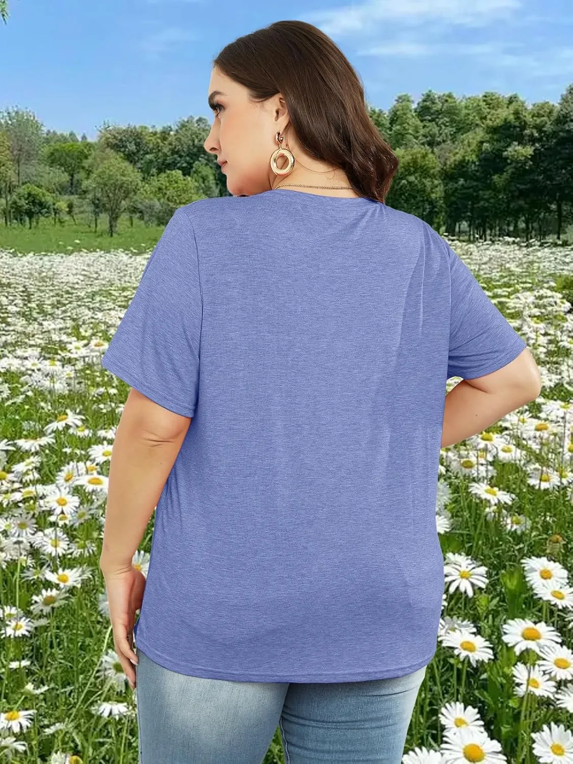 Womens Plus Size Daisy Graphic T-Shirt Summer Flower Cute Short Sleeve Shirts Casual Loose Tees Tops for Women