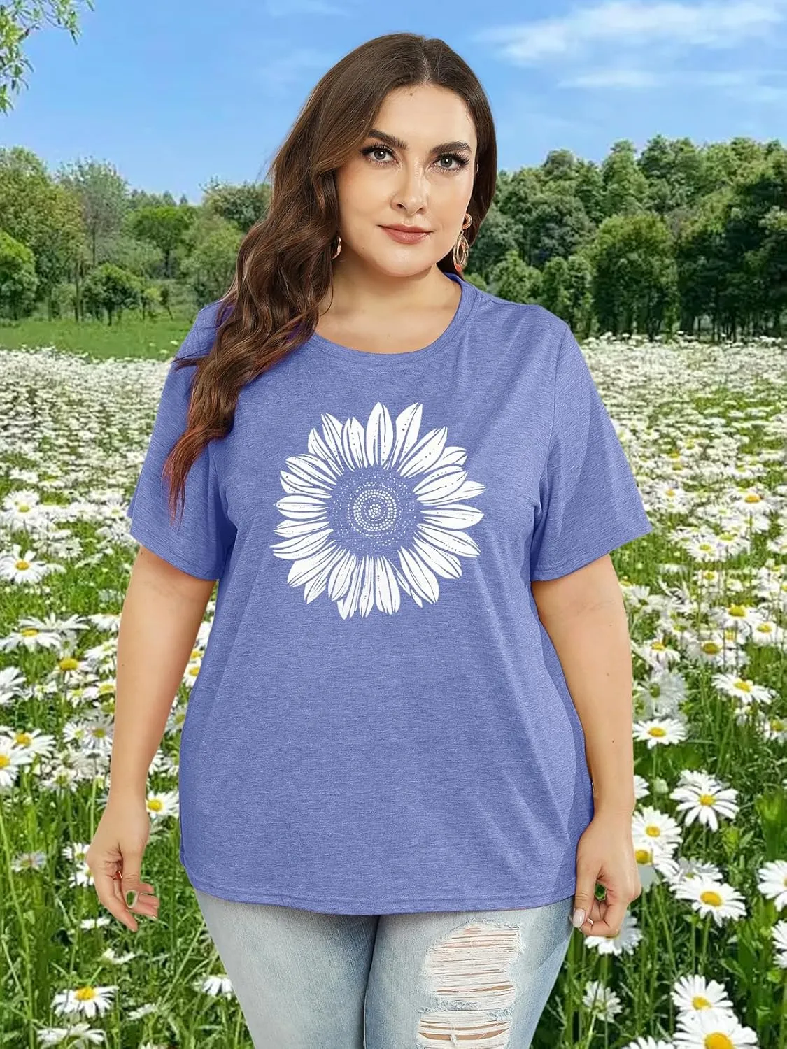 Womens Plus Size Daisy Graphic T-Shirt Summer Flower Cute Short Sleeve Shirts Casual Loose Tees Tops for Women